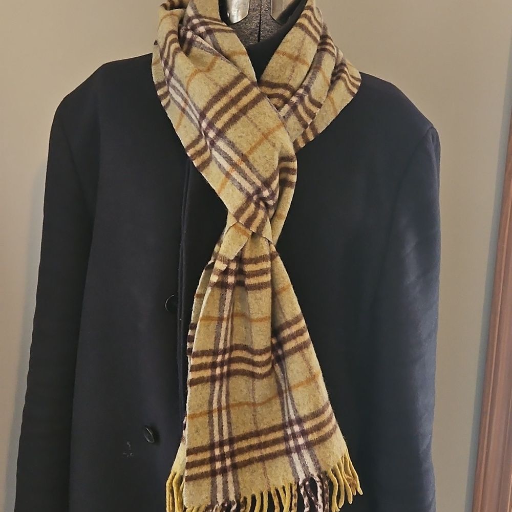 Burberrys vintage nova check cashmere scarf